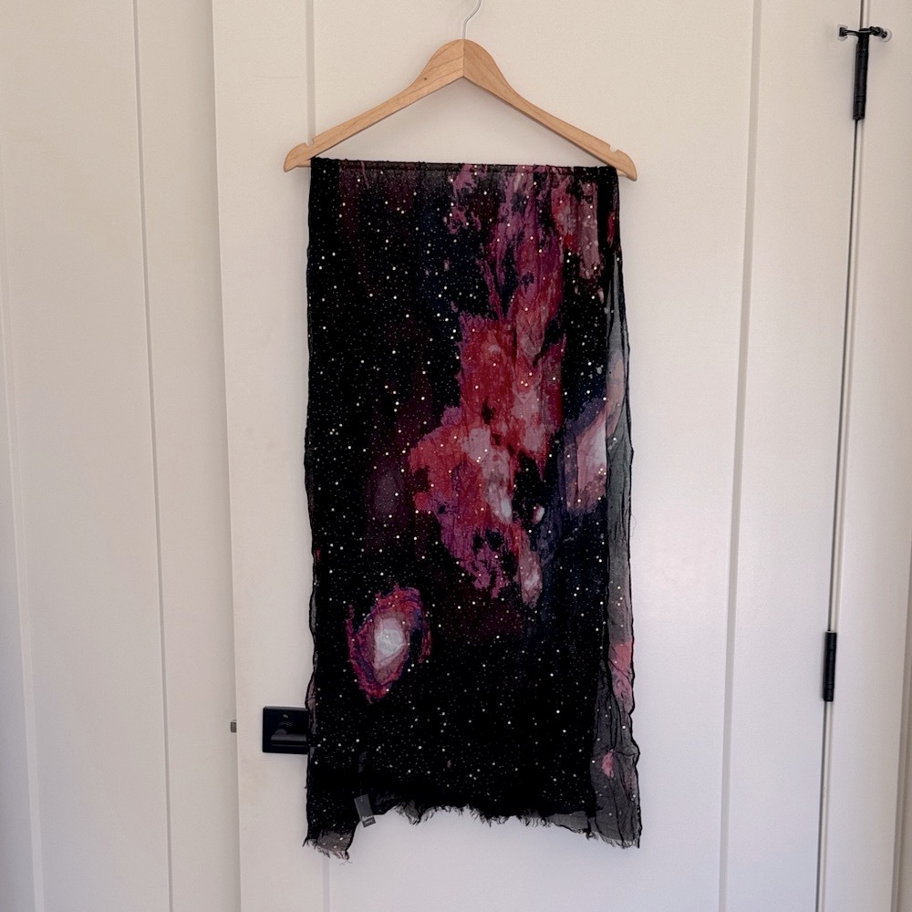 Women’s lightweight fabric scarf with gold accents